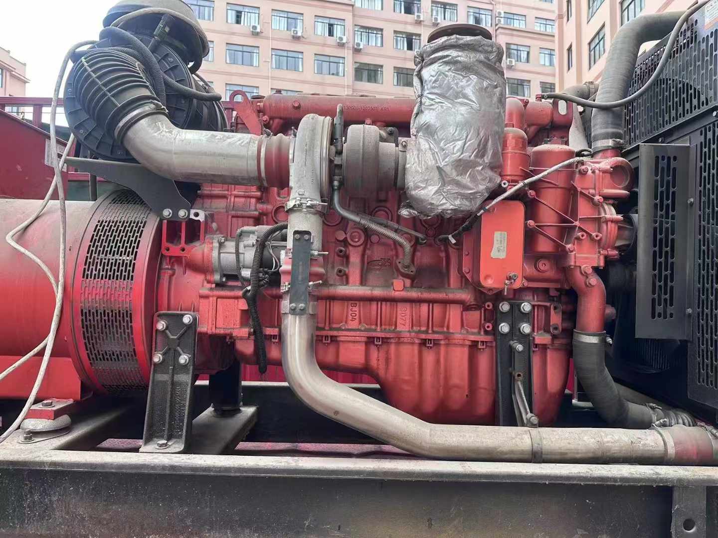 嵩县如何选择适合 600kW 柴油发电机组的过载保护器？
