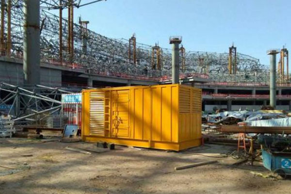 嵩县发电机出租如何判断空气滤清器是否需要更换？