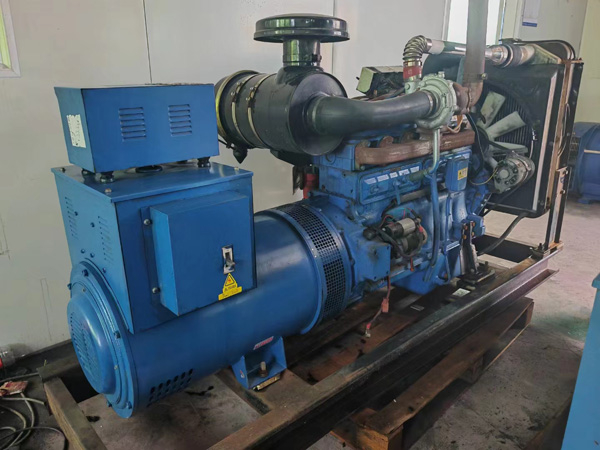 嵩县100kW柴油发电机组使用多级机油有哪些优缺点？