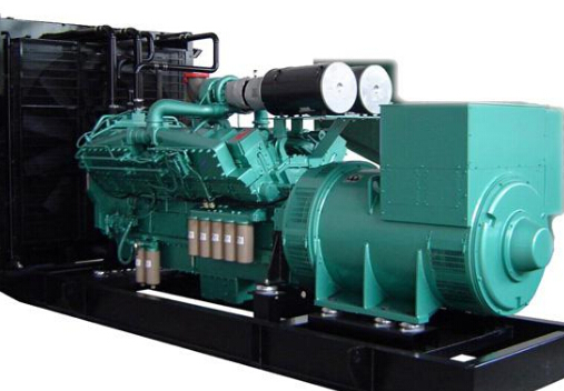 嵩县冬季柴油发电机组启动前应进行哪些预热操作？